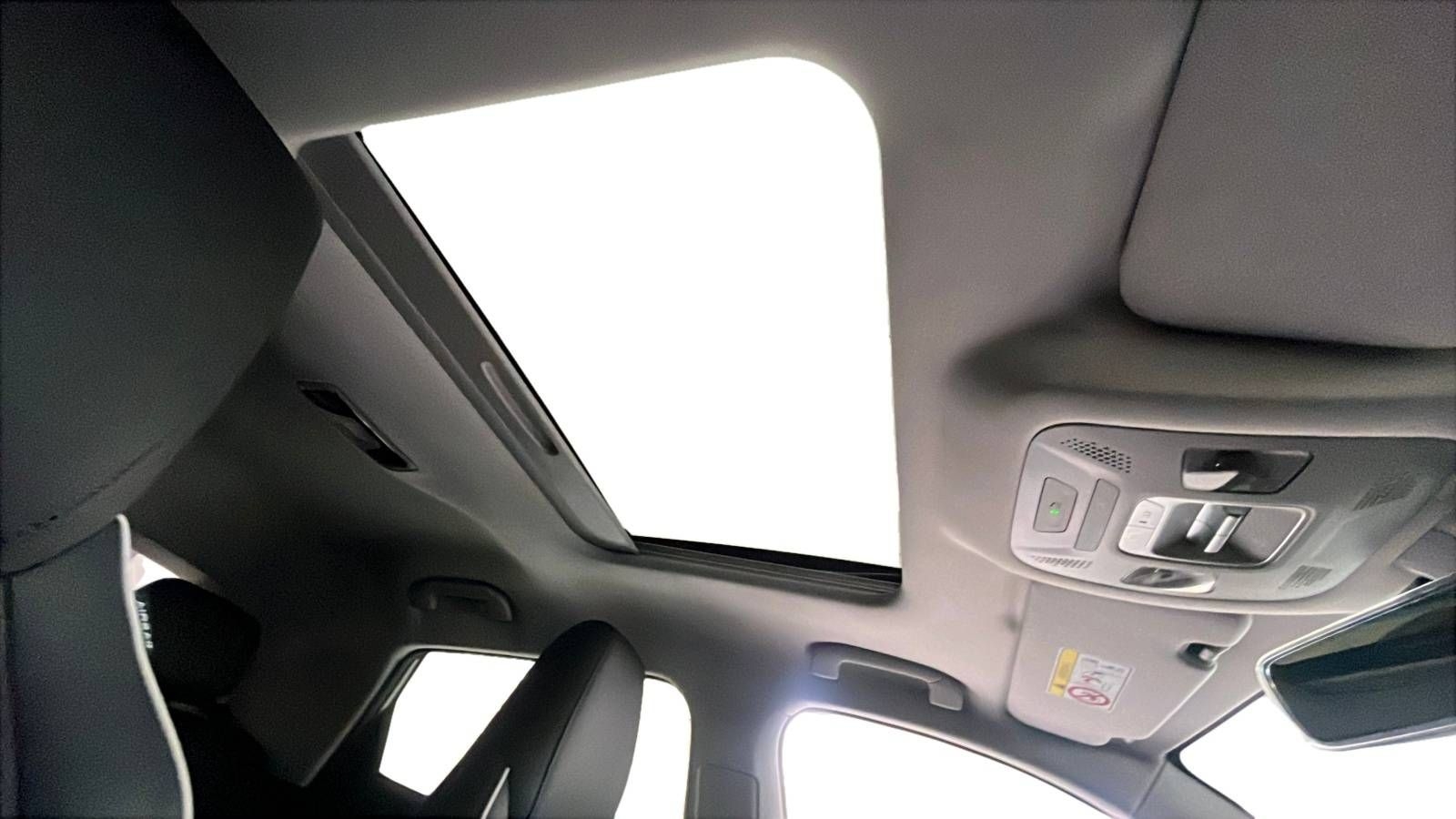 Interior Photo 3 - OMODA Interior 3