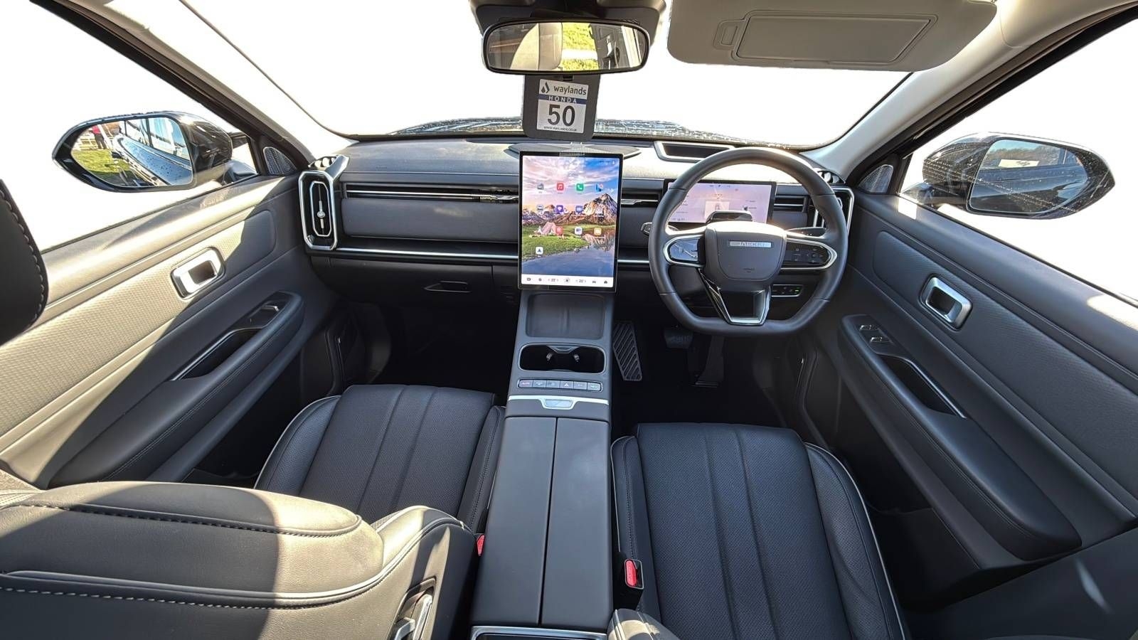 Interior Photo 2 - JAECOO Interior 2